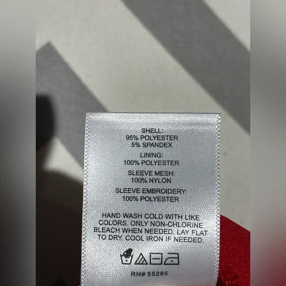 Elegant Red Floral Sleeve Women's Top - Picture 9 of 9